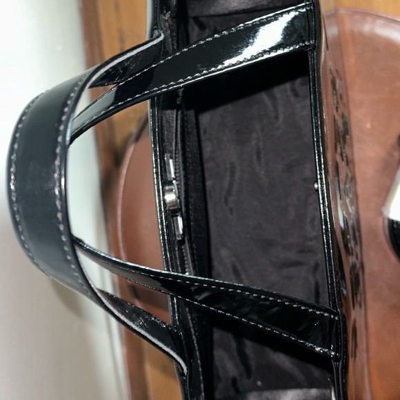 Cise Protect Black Women Tote w/ Strap - Picture 5 of 6